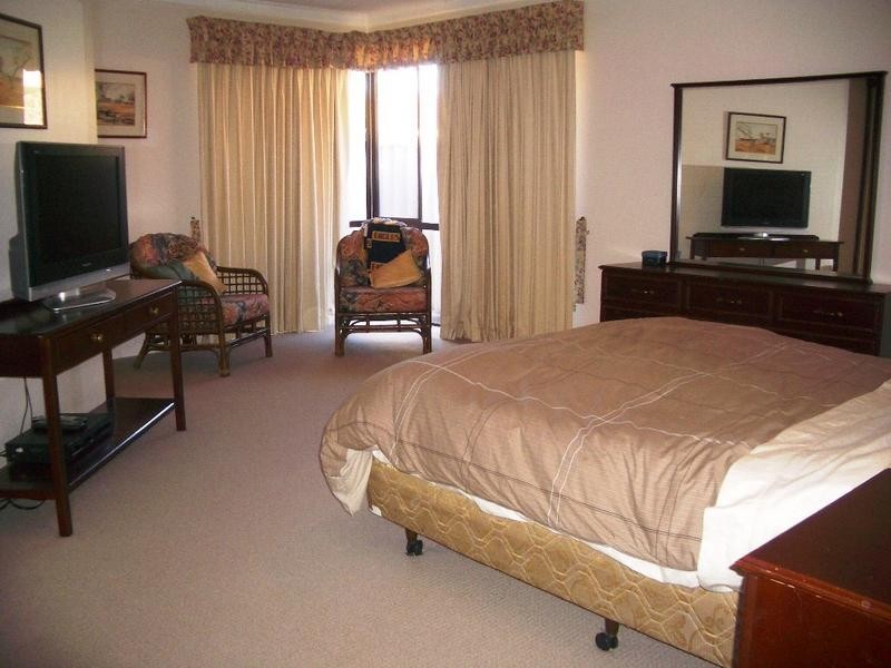 4 Poole Place, Bateman WA 6150