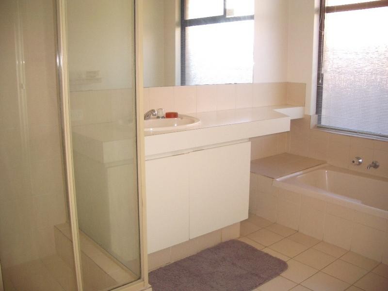 4 Poole Place, Bateman WA 6150