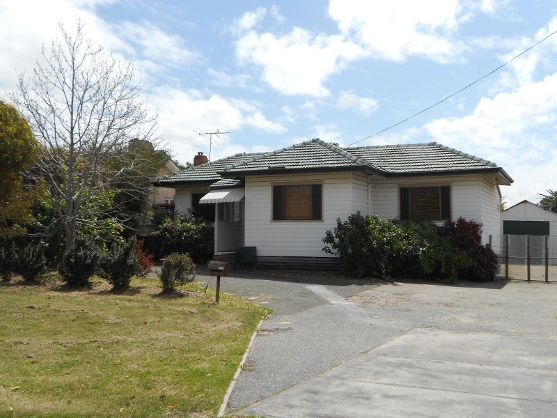 16 Denien Street, Willagee WA 6156