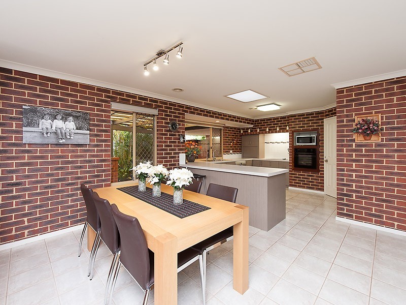 36 Brockman Avenue, Bull Creek WA 6149