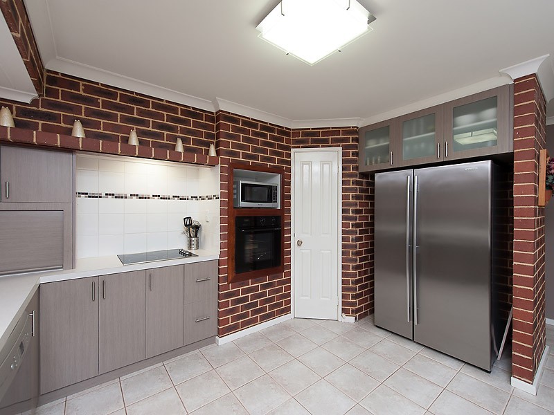 36 Brockman Avenue, Bull Creek WA 6149