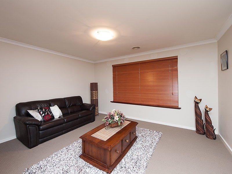 36 Brockman Avenue, Bull Creek WA 6149