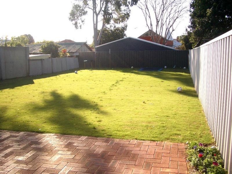 51 Rathay Street, Victoria Park WA 6100