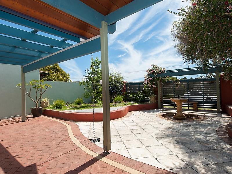 14 Ewing Avenue, Bull Creek WA 6149