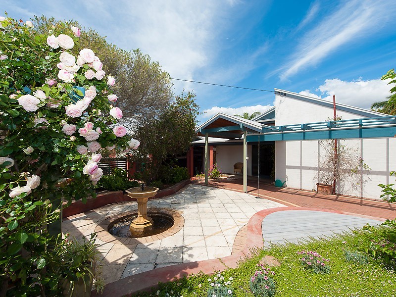 14 Ewing Avenue, Bull Creek WA 6149