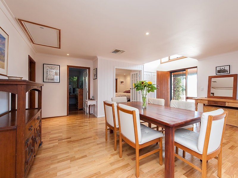 14 Ewing Avenue, Bull Creek WA 6149