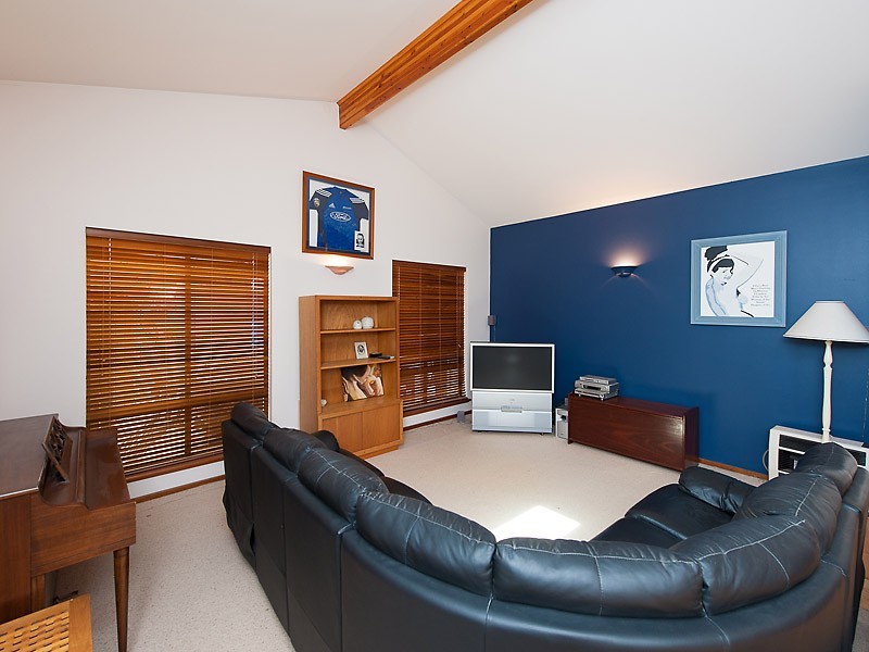 14 Ewing Avenue, Bull Creek WA 6149