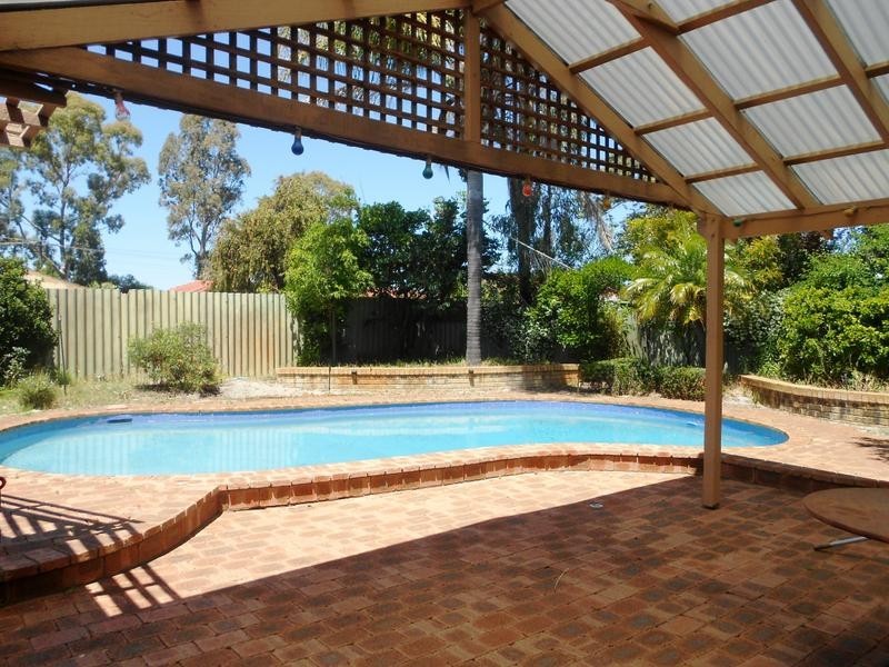 12 August Court, Bull Creek WA 6149