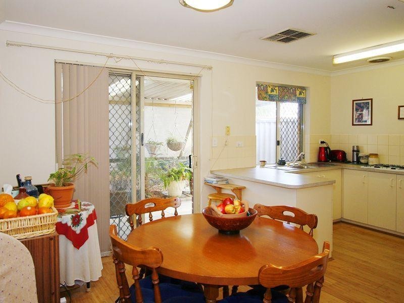 3/15 Truslove Close, Willagee WA 6156