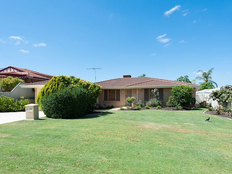 60 Crossland Way, Kardinya WA 6163
