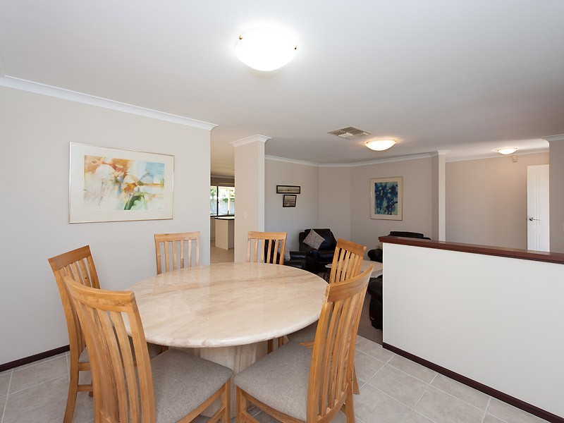 60 Crossland Way, Kardinya WA 6163