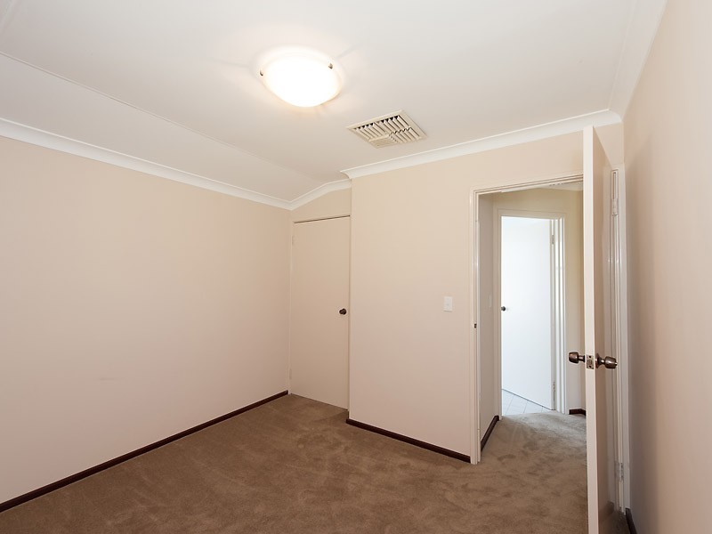 60 Crossland Way, Kardinya WA 6163