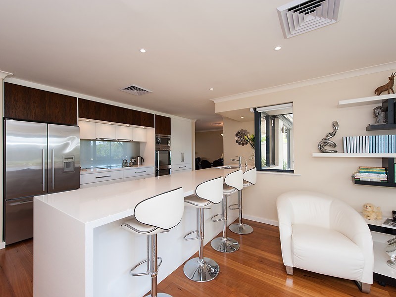 2 Yarra Close, Willetton WA 6155