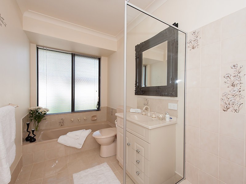 2 Yarra Close, Willetton WA 6155