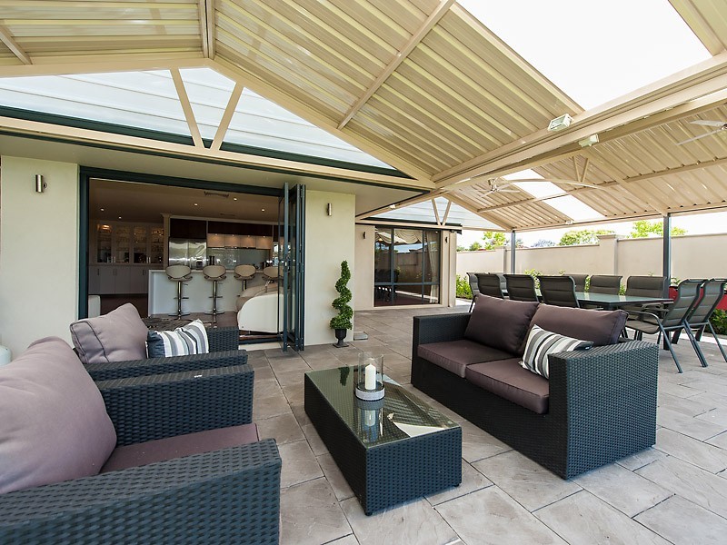 2 Yarra Close, Willetton WA 6155