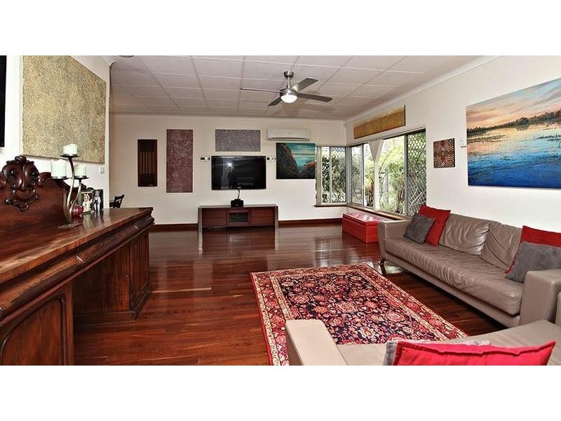 4 Gough Place, Booragoon WA 6154