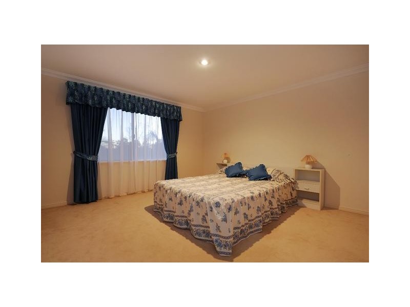 13 Stringfellow Drive, Bull Creek WA 6149