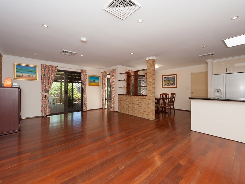 32 Ghost Gum Road, Willetton WA 6155