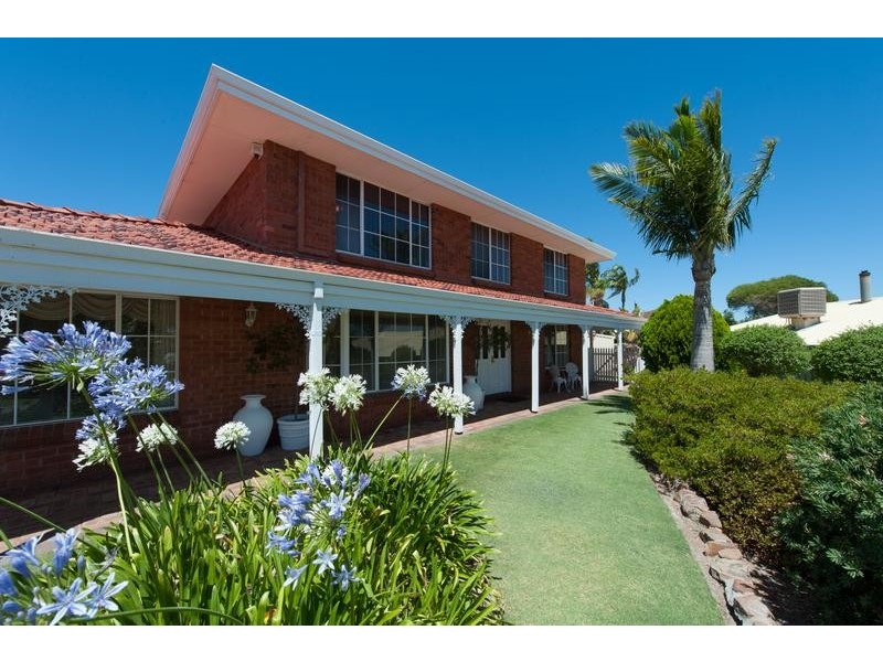 19 Haywood Trail, Leeming WA 6149