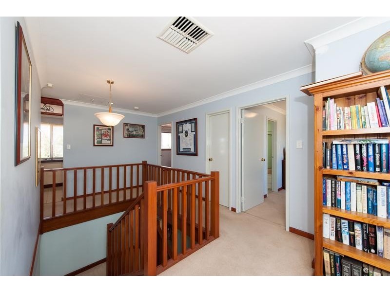 19 Haywood Trail, Leeming WA 6149