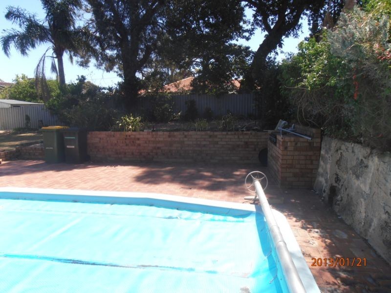 43 Marsengo Rd, Bateman WA 6150