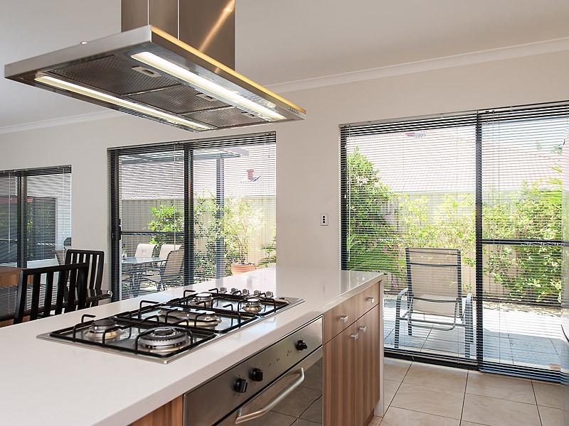 11B Pinewood Avenue, Kardinya WA 6163