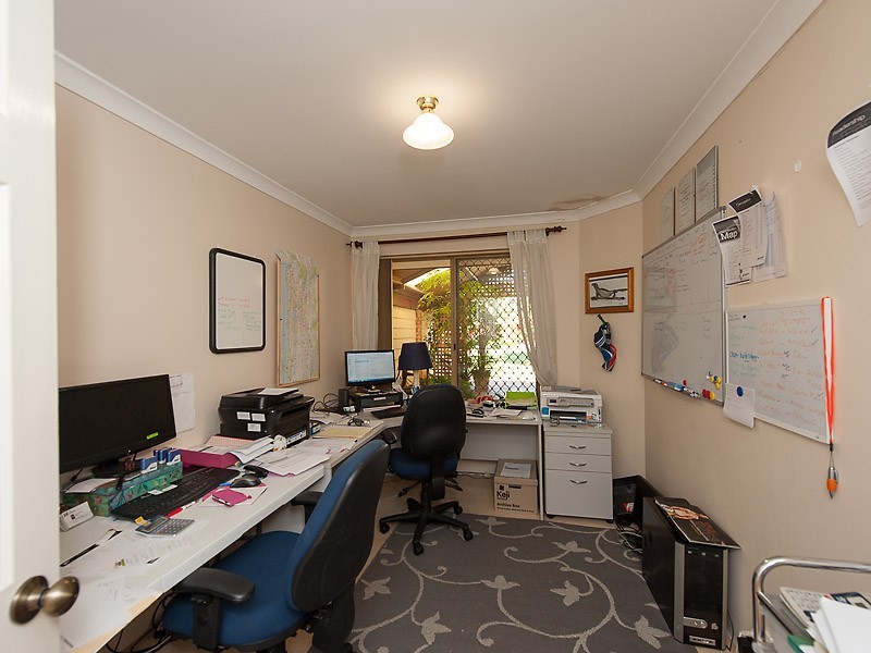 15 McKivett Crescent, Leeming WA 6149