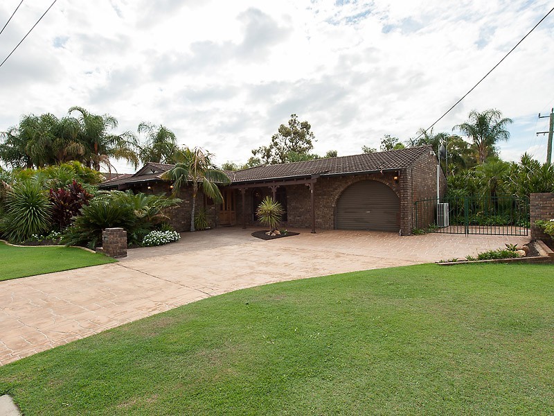 1 Redwood Lane, Willetton WA 6155