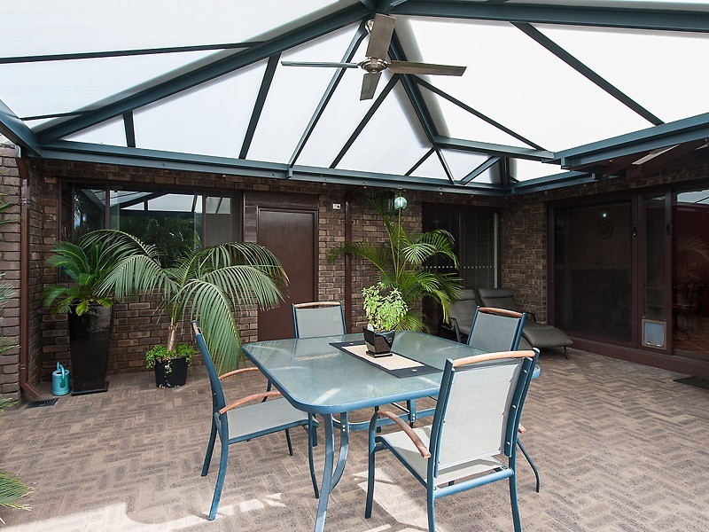 1 Redwood Lane, Willetton WA 6155