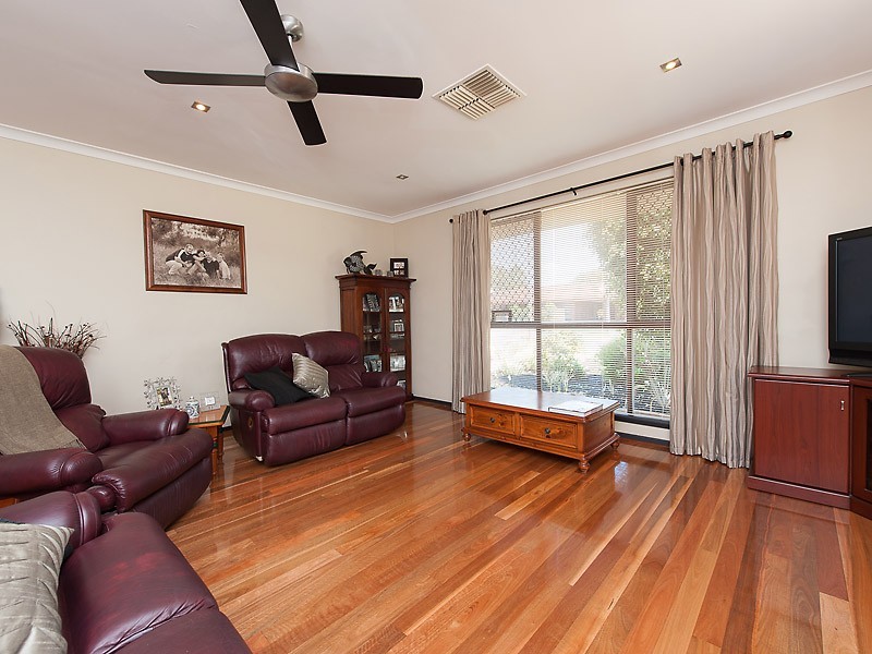 33 Hartung Way, Bull Creek WA 6149