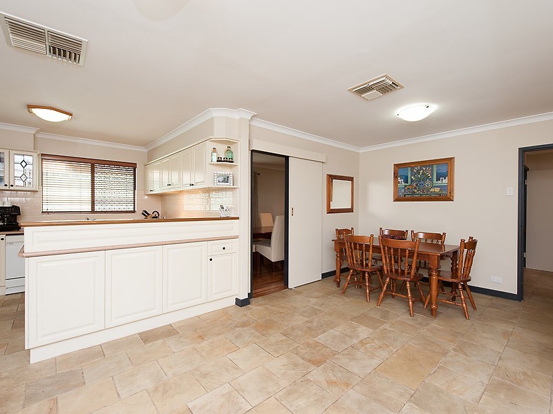 33 Hartung Way, Bull Creek WA 6149