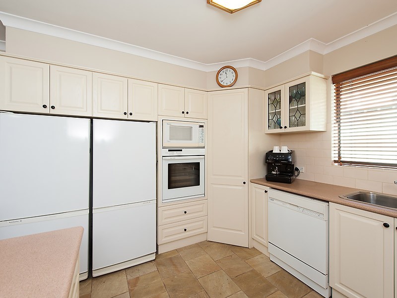 33 Hartung Way, Bull Creek WA 6149
