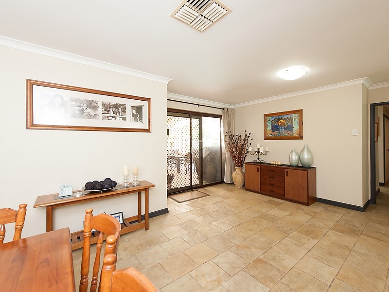 33 Hartung Way, Bull Creek WA 6149