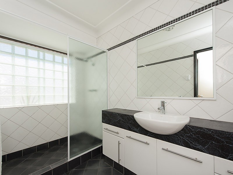 33 Hartung Way, Bull Creek WA 6149