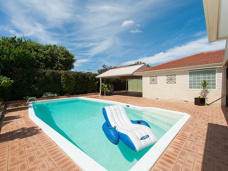 33 Hartung Way, Bull Creek WA 6149