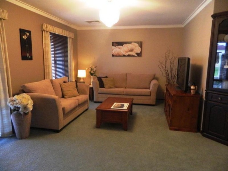 38 Wheatley Drive, Bull Creek WA 6149