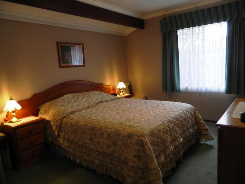 38 Wheatley Drive, Bull Creek WA 6149