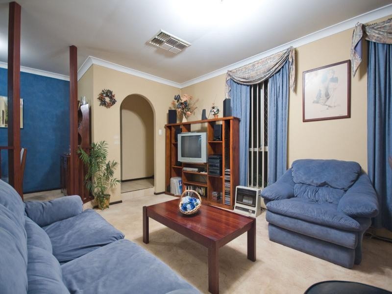 15 Jenark Way, Kewdale WA 6105