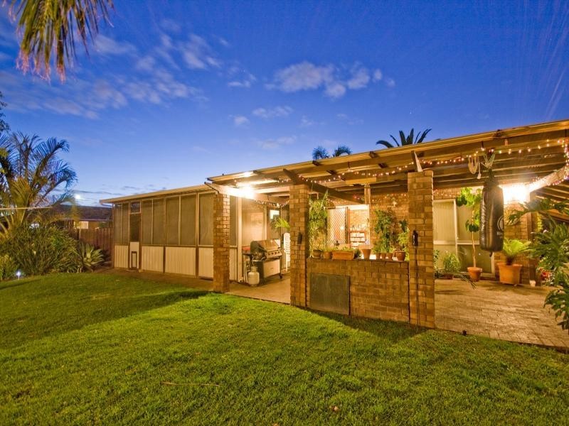 15 Jenark Way, Kewdale WA 6105