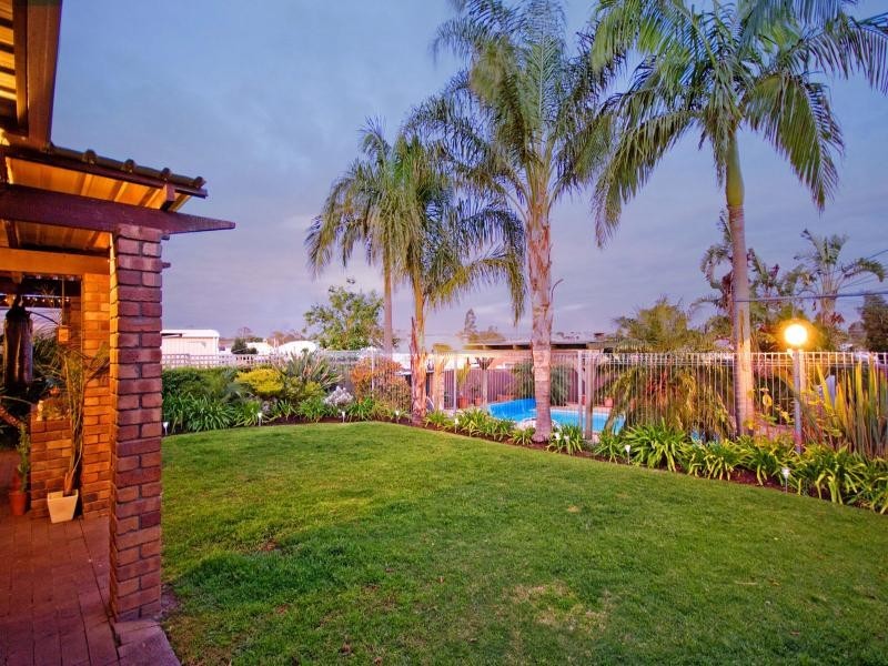 15 Jenark Way, Kewdale WA 6105