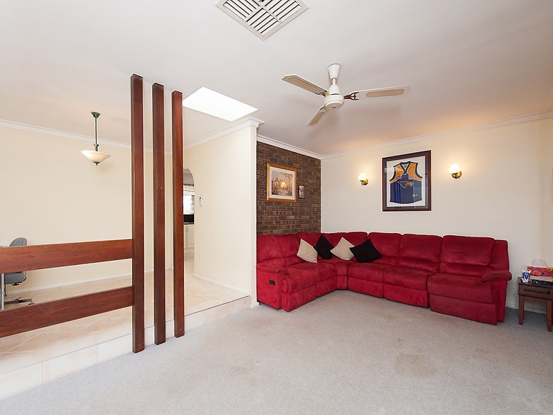 32 Burnett Avenue, Leeming WA 6149