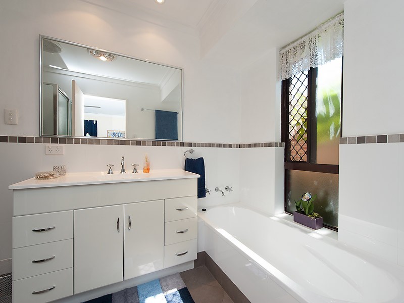 32 Burnett Avenue, Leeming WA 6149