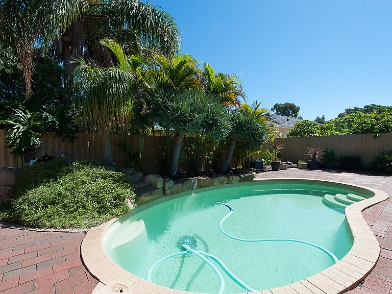 32 Burnett Avenue, Leeming WA 6149