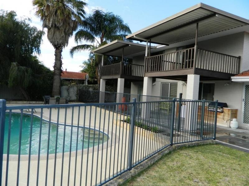 15 Hertford Close, Bull Creek WA 6149