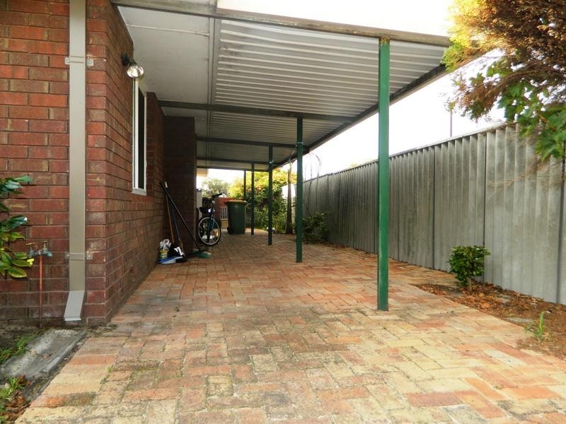521 Leach Hwy, Bateman WA 6150