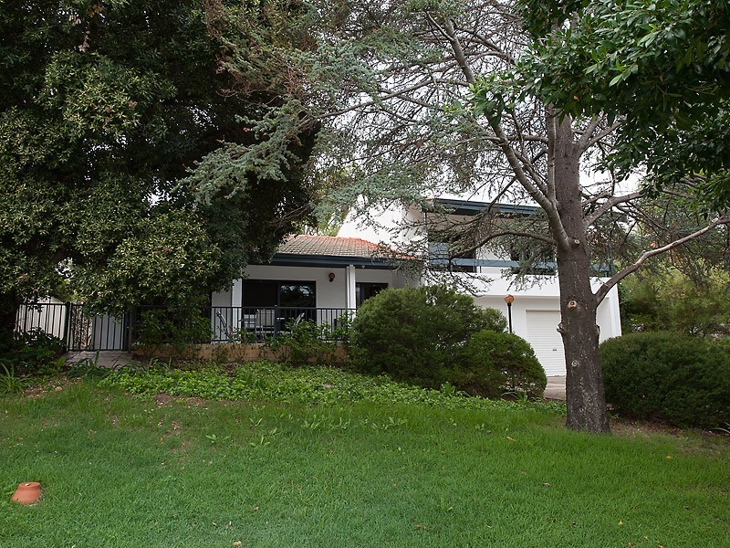 75 Dean Road, Bateman WA 6150