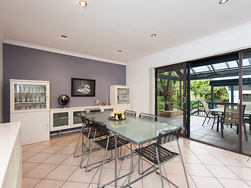 75 Dean Road, Bateman WA 6150