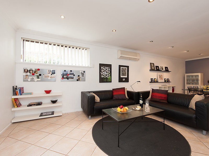 75 Dean Road, Bateman WA 6150