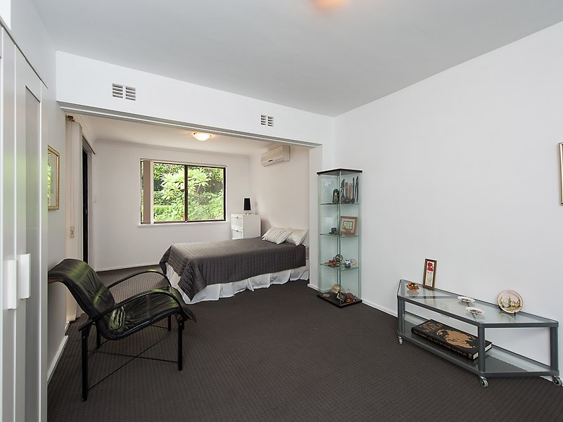 75 Dean Road, Bateman WA 6150