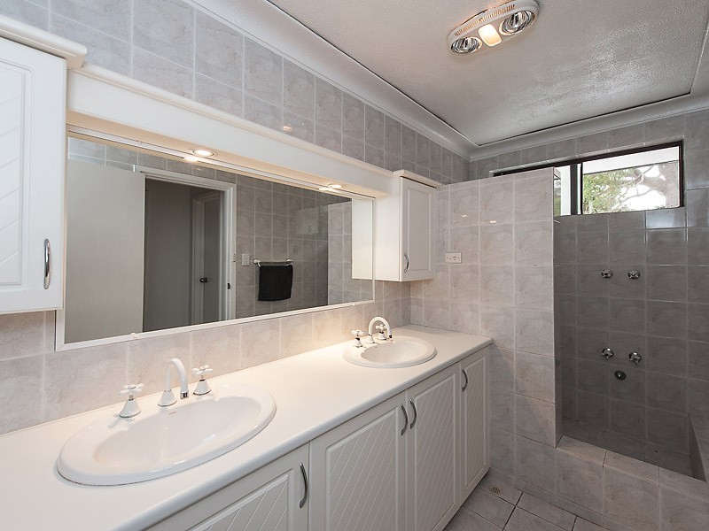 75 Dean Road, Bateman WA 6150